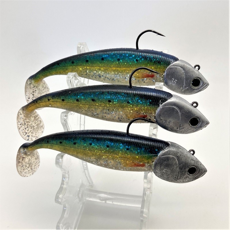 Leurres souples Nitro shad 150 couleur UV Sardine monté sur têtes plombées 35 g, 45 g et 55 g.